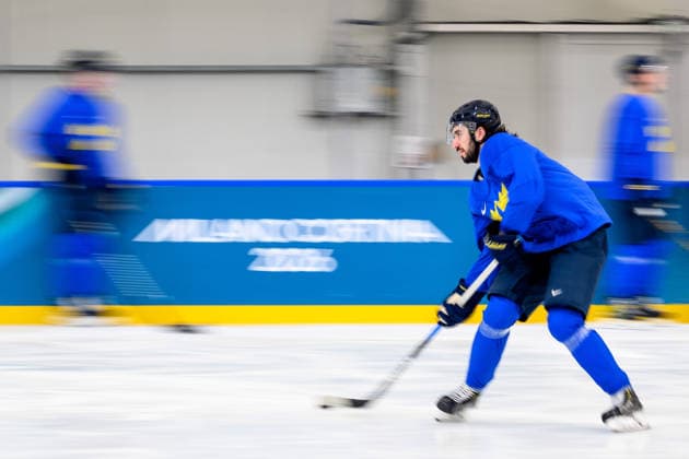260217 Mika Zibanejad of Sweden at an Ice hockey, Eishockey practice session during day 11 of the 2026 Winter Olympics on February 17, 2026 in Milan. Photo: Carl Sandin BILDBYRAN kod CS CS0884 ishockey ice hockey Olympic Games, Olympische Spiele, Olympia, OS olympics winter olympics os ol olympiska spel vinter-os olympiske leker milano cortina 2026 milan cortina 2026 milano cortina 2026 olympic games milano cortina 2026 winter olympic games milano cortina-os milano cortina-ol vinter-ol 11 bbeng sverige sweden *** 260217 Mika Zibanejad of Sweden at an ice hockey practice session during day 11 of the 2026 Winter Olympics on February 17, 2026 in Milan Photo Carl Sandin BILDBYRAN code CS CS0884 ice hockey olympic games olympics winter olympics os ol olympiska spel vinter os olympiske leker milano cortina 2026 milan cortina 2026 milano cortina 2026 olympic games milano cortina 2026 winter olympic games milano cortina os milano cortina ol vinter ol 11 bbeng sverige sweden  Copyright: CARLxSANDIN BB260217CS007