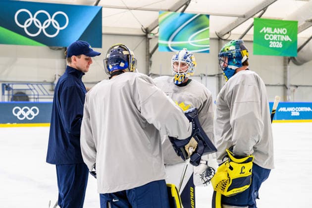 260217 Goalie coach Anthon Hansson with goaltender Filip Gustavsson, goaltender Jesper Wallstedt and goaltender Jacob Markström of Sweden at an Ice hockey, Eishockey practice session during day 11 of the 2026 Winter Olympics on February 17, 2026 in Milan. Photo: Carl Sandin BILDBYRAN kod CS CS0884 ishockey ice hockey Olympic Games, Olympische Spiele, Olympia, OS olympics winter olympics os ol olympiska spel vinter-os olympiske leker milano cortina 2026 milan cortina 2026 milano cortina 2026 olympic games milano cortina 2026 winter olympic games milano cortina-os milano cortina-ol vinter-ol 11 bbeng sverige sweden *** 260217 Goalie coach Anthon Hansson with goaltender Filip Gustavsson, goaltender Jesper Wallstedt and goaltender Jacob Markström of Sweden at an ice hockey practice session during day 11 of the 2026 Winter Olympics on February 17, 2026 in Milan Photo Carl Sandin BILDBYRAN kod CS CS0884 ishockey ice hockey olympic games olympics winter olympics os ol olympiska spel vinter os olympiske leker milano cortina 2026 milan cortina 2026 milano cortina 2026 olympic games milano cortina 2026 winter olympic games milano cortina os milano cortina ol vinter ol 11 bbeng sverige sweden  Copyright: CARLxSANDIN BB260217CS012