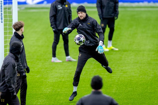 Bodo Glimt trains at Aspmyra Oslo 20260217 Bodo Glimt s goalkeeper Nikita Haikin during training with Bodo Glimt at Aspmyra before the Champions League football match against Inter Photo Thomas Andersen NTB Oslo Norway EDITORIAL USE ONLY RESTRICTED USE FOR BETTING COMPANIES  Copyright: xThomasxAndersenx xNTBx