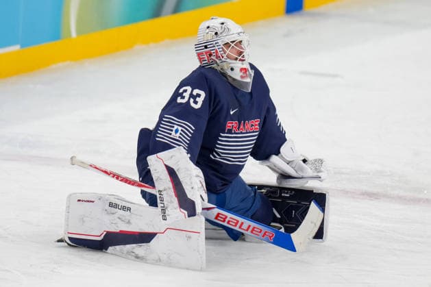 Julian Junca (France) looks on during the Ice hockey, Eishockey Men - Qualification Play-off match between Germany v France on day eleven of the Milano Cortina 2026 Winter Olympic Games, Olympische Spiele, Olympia, OS at Milano Santagiulia IHO Ice Hockey Arena on February 17, 2026 in Milan, Italy. (Photo by Alex Gottschalk DeFodi Images) - *** Julian Junca France looks on during the Ice Hockey Men Qualification Play off match between Germany v France on day eleven of the Milano Cortina 2026 Winter Olympic games at Milano Santagiulia IHO Ice Hockey Arena on February 17, 2026 in Milan, Italy Photo by Alex Gottschalk DeFodi Images