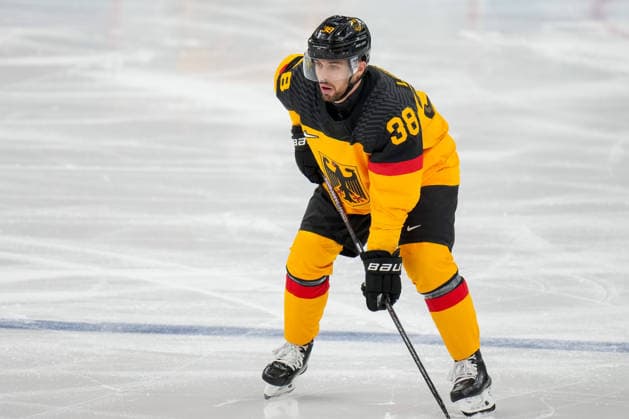 Fabio Wagner (Germany) looks on during the Ice hockey, Eishockey Men - Qualification Play-off match between Germany v France on day eleven of the Milano Cortina 2026 Winter Olympic Games, Olympische Spiele, Olympia, OS at Milano Santagiulia IHO Ice Hockey Arena on February 17, 2026 in Milan, Italy. (Photo by Alex Gottschalk DeFodi Images) - *** Fabio Wagner Germany looks on during the Ice Hockey Men Qualification Play off match between Germany v France on day eleven of the Milano Cortina 2026 Winter Olympic games at Milano Santagiulia IHO Ice Hockey Arena on February 17, 2026 in Milan, Italy Photo by Alex Gottschalk DeFodi Images