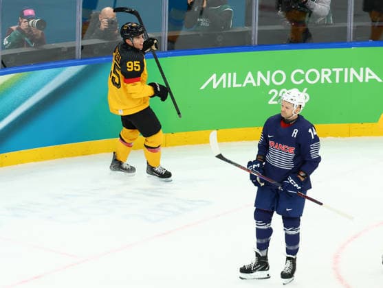 February 17, 2026, Milan, Lombardy, Italy: FREDERIK TIFFELS 95 of Germany scores his side s second goal Play-off game between Team Germany and Team France at the Milano Cortina 2026 Olympic Games, Olympische Spiele, Olympia, OS Olympics 2026: Milano Cortina: Ice hockey, Eishockey Men: GER:FRA  - ZUMAc179 20260217_oly_c179_013 Copyright: xMickaelxChavetx