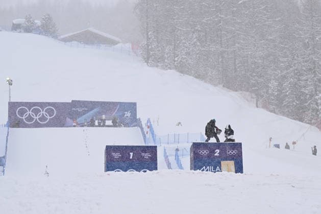 2026 WINTER Olympic Games, Olympische Spiele, Olympia, OS A general view as heavy snow causes the cancellation of the Women™s Aerial qualifications at the Livigno Aerials and Moguls Park, on day 11 of the 2026 Milano Cortina Winter Olympic Games in Italy, Tuesday, February 17, 2026. ( NO ARCHIVING, EDITORIAL USE ONLY LIVIGNO SONDRIO ITALY  Copyright: xDANxHIMBRECHTSx 20260217136308064484