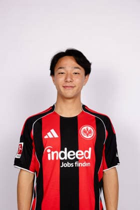 Fußball, Fussball, GER, Eintracht Frankfurt 2025 2026 Porträttermin Keita Kosugi (Eintracht Frankfurt) Fußball, Fussball, GER, Eintracht Frankfurt 2025 2026 Porträttermin Porträt Vorstellung xptt