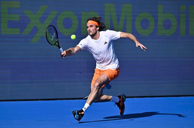 ATP, Tennis Herren QATAR EXXONMOBIL OPEN-ROUND OF 32 Stefanos Tsitsipas of Greece competes against Moez Echargui of Tunisia in the Round of 32 at the ATP men s Qatar ExxonMobil Open 2026 tennis tournament at the Khalifa International Tennis Complex in Doha, Qatar, on February 17, 2026. DOHA Qatar Copyright: xNOUSHADx