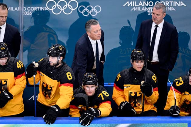 KREIS Harold Team GER mit TIFFELS Frederik Eishockey Vorrunde Spiel Deutschland - Frankreich Olympics - Olympische Winterspiele 2026 Mailand - Cortina 06 - 22 Februar 2026 in Italien am 17.02.2026 in Mailand *** KREIS Harold Team GER with TIFFELS Frederik Ice field hockey preliminary round match Germany France Olympics Olympic Winter Games 2026 Milan Cortina 06 February 22, 2026 in Italy on February 17, 2026 in Milan Copyright: xx