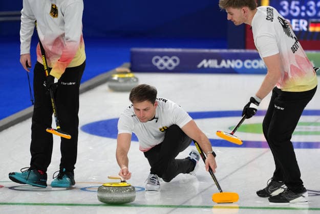 (260217) -- CORTINA D AMPEZZO, Feb. 17, 2026 -- Marc Muskatewitz (C) of Germany competes during the curling men s round robin session 9 match between Germany and the Czech Republic at the 2026 Milan-Cortina Winter Olympics in Cortina, Italy, Feb. 17, 2026. ) (MICO2026)ITALY-CORTINA D AMPEZZO-OLYMPIC Winter games, Winterspiele,Spiele, Summer games CURLING-MEN-ROUND ROBIN-GER VS CZE LixGang 