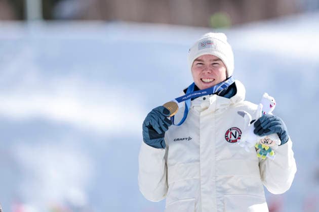 OLYMPICS - Winter Olympic Games, Olympische Spiele, Olympia, OS Milano Cortina 2026 TESERO,ITALY,17.FEB.26 - OLYMPICS, NORDIC SKIING, NORDIC COMBINED, CROSS COUNTRY - Winter Olympic Games Milano Cortina 2026, 10km Gundersen, medal ceremony. Image shows the rejoicing of Jens Luraas Oftebro (NOR). Keywords: medal.  GEPAxpictures xMatthiasxTrinkl