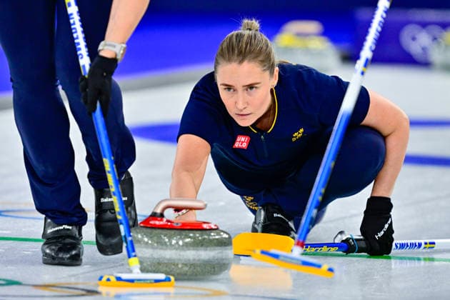 CORTINA, ITALY 20260217 Sara McManus of team Hasselborg during the women s group stage match, round 9, between Sweden and Canada in the Olympic curling in Cortina. *** The image is included in the SPORTS PACKAGE. For others PAYMENT IMAGE *** CORTINA ITALY x10030x *** CORTINA, ITALY 20260217 Sara McManus of team Hasselborg during the women s group stage match, round 9, between Sweden and Canada in the Olympic curling in Cortina The image is included in the SPORTS PACKAGE For others PAYMENT IMAGE CORTINA ITALY x10030x  Copyright: xJonasxEkströmer TTx 2026 OLYMPICS WOMEN S CURLING SWEDEN-CANADA