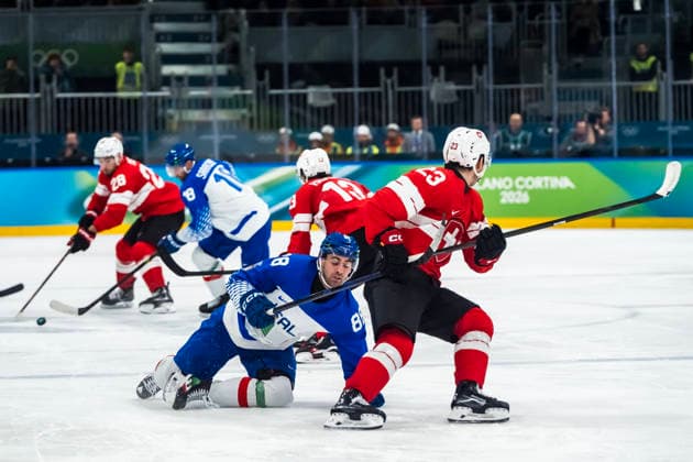 February 17, 2026, Milan, Lombardy, Italy: Forward Tommaso De Luca 88 Of Team Italy plays against Team Switzerland in the Mens Qualification Play Off Game at the Milano Rho Ice hockey, Eishockey Arena in MILAN, Italy during the 2026 Milano Cortina Winter Olympics. Team Switzerland defeats Italy 3:0 and heads to the quarterfinals against Team Finland. Olympics 2026: Milano Cortina: Ice Hockey Mens: Tommaso De Luca  - ZUMAa161 20260217_oly_a161_075 Copyright: xWalterxG.xArcex