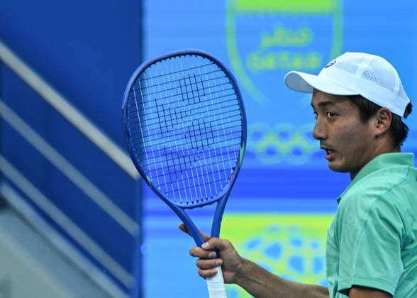 Qatar TotalEnergies Open 2026 - Day Two DOHA, QATAR FEBRUARY 17: Shintaro Mochizuki of Japan competes against Karen Khachanov during a Round One singles match at the Qatar ExxonMobil Open at the Khalifa International Tennis and Squash Complex on February 17, 2026 in Doha, Qatar. Doha Qatar  Copyright: xArturxWidakx originalFilename:widak-qatarexx260217_npFvc.jpg