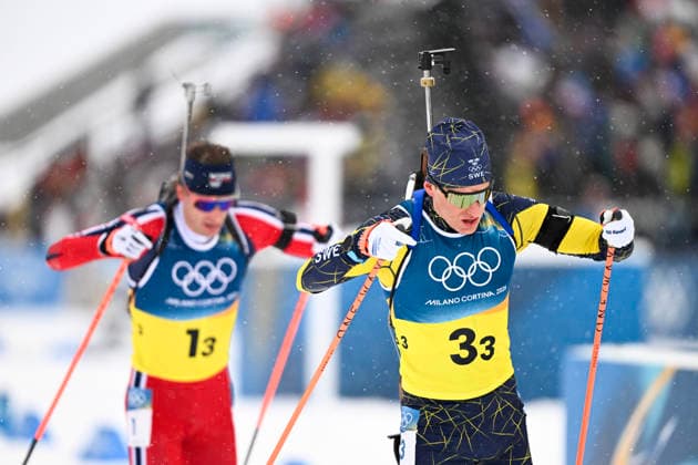 ANTERSELVA, ITALY 20260217 Sweden s Martin Ponsiluoma and Norway s Sturla Holm Laegreid in the men s biathlon relay, 4x7.5km, in Anterselva during the Winter Olympics in Milan Cortina, Italy. *** The image is included in the SPORTS PACKAGE. For others PAYMENT IMAGE *** ANTERSELVA ITALY x10050x *** ANTERSELVA, ITALY 20260217 Sweden s Martin Ponsiluoma and Norway s Sturla Holm Laegreid in the men s biathlon relay, 4x7 5km, in Anterselva during the Winter Olympics in Milan Cortina, Italy The image is included in the SPORTS PACKAGE For others PAYMENT IMAGE ANTERSELVA ITALY x10050x  Copyright: xPontusxLundahl TTx 2026 OLYMPICS MEN S BI-SHOOTING RELAY