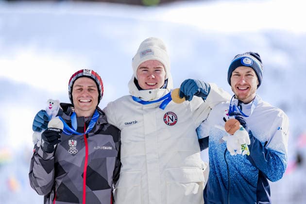 OLYMPICS - Winter Olympic Games, Olympische Spiele, Olympia, OS Milano Cortina 2026 TESERO,ITALY,17.FEB.26 - OLYMPICS, NORDIC SKIING, NORDIC COMBINED - Winter Olympic Games Milano Cortina 2026, large hill, 10km Gundersen, medal ceremony. Image shows Johannes Lamparter (AUT), Jens Luraas Oftebro (NOR) and Ilkka Herola (FIN).  GEPAxpictures xMatthiasxTrinkl