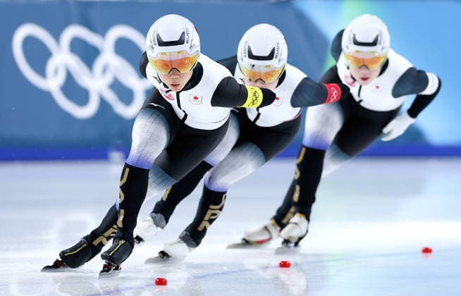 (260217) -- MILAN, Feb. 17, 2026 -- Takagi Miho, Horikawa Momoka and Sato Ayano of Japan compete during the Speed skating, Eisschnelllauf women s team pursuit semifinal between Japan and the Netherlands at the Milan-Cortina 2026 Olympic Winter games, Winterspiele,Spiele, Summer games in Milan, Italy, Feb. 17, 2026. ) (MICO2026)ITALY-MILAN-OLYMPIC WINTER GAMES-SPEED SKATING-WOMEN S TEAM PURSUIT-SEMIFINALS DuxXiaoyi 