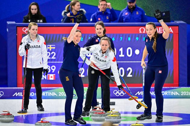 CORTINA, ITALY 20260217 Sara McManus, Anna Hasselborg, Agnes Knochenhauer and Sofia Scharback of team Hasselborg during the women s group stage match, round 9, between Sweden and Canada in the Olympic curling in Cortina. *** The image is included in the SPORTS PACKAGE. For others PAYMENT IMAGE *** CORTINA ITALY x10030x *** CORTINA, ITALY 20260217 Sara McManus, Anna Hasselborg, Agnes Knochenhauer and Sofia Scharback of team Hasselborg during the women s group stage match, round 9, between Sweden and Canada in the Olympic curling in Cortina The image is included in the SPORTS PACKAGE For others PAYMENT IMAGE CORTINA ITALY x10030x  Copyright: xJonasxEkströmer TTx 2026 OLYMPICS WOMEN S CURLING SWEDEN-CANADA
