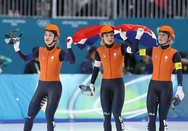 Winter Olympics - Speed skating, Eisschnelllauf Women’s Pursuit Team Netherlands during Speed Skating Women s Team Pursuit final on day eleven of the Milano Cortina 2026 Winter Olympic Games, Olympische Spiele, Olympia, OS at Milano Speed Skating Stadium on February 17, 2026 in Milan, Italy. Photo by Alexis Jumeau ABACAPRESS.COM Milan Italy  Copyright: xJumeauxAlexis ABACAx