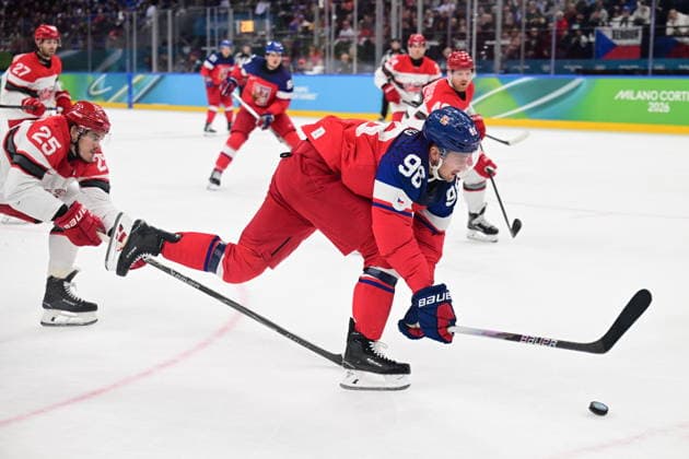 XXV Winter Olympic Games, Olympische Spiele, Olympia, OS in Milan, Italy, on February 17, 2026. Men s Ice hockey, Eishockey preliminary round playoffs, Czechia - Denmark. L-R Oliver Lauridsen (DEN) and Martin Necas (CZE). (CTKxPhoto MichalxKamaryt) CTKPhotoP2026021706601  CTKPhotoP2026021706601