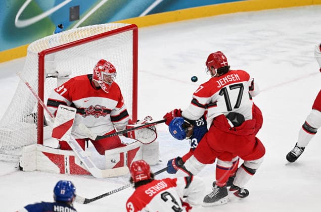Winter Olympics - Ice hockey, Eishockey Men Czechia vs Denmark - Qualification Play-off Nicklas Jensen (17) of Denmark during Ice Hockey Men Czechia vs Denmark - Qualification Play-off on day eleven of the Milano Cortina 2026 Winter Olympic Games, Olympische Spiele, Olympia, OS on February 17, 2026 in Milan, Italy. Photo by JMP ABACAPRESS.COM Milan Italy  Copyright: xJMP ABACAx