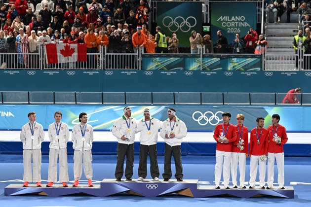 Medal ceremony pursuit Italy gold, USA silver, Japan bronze during Speed skating, Eisschnelllauf Men s Team Pursuit - Final A, Olympic Winter games, Winterspiele,Spiele, Summer games Milano-Cortina 2026 in Milan, Italy, February 17 2026  Copyright: xFilippoxTomasi IPAxSportx xipa-agency.netx xx IPA_71649179 IPA_Agency_IPA71649179