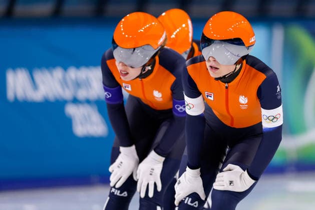 2026-02-17 Speed skating, Eisschnelllauf - Milano Cortina 2026 Winter Olympics - Day 11 MILAN, ITALY - FEBRUARY 17: Joy Beune of the Netherlands, Antoinette Rijpma-De Jong of the Netherlands, Marijke Groenewoud of the Netherlands looks dejected after competing in the Women s Team Pursuit during Day 11 of Speed Skating - Milano Cortina 2026 Winter Olympics at Milano Speed Skating Stadium on February 17, 2026 in Milan, Italy. (Photo by Joris Verwijst BSR Agency) Milan Italy Content not available for redistribution in The Netherlands directly or indirectly through any third parties. Copyright: xBSRxAgencyx