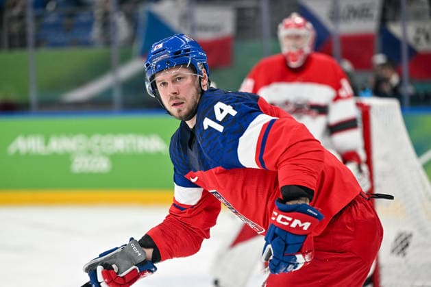17 02 2026, Milano, Santa Giulia Ice hockey, Eishockey Arena, Winter Olympics: Czechia - Denmark (Ice Hockey), Filip Chlapik of Czechia Milano Santa Giulia Ice Hockey Arena Lombardy Italy *** 17 02 2026, Milano, Santa Giulia Ice Hockey Arena, Winter Olympics Czechia Denmark Ice Hockey , Filip Chlapik of Czechia Milano Santa Giulia Ice Hockey Arena Lombardy Italy Copyright: xJustPictures.ch AndreaxBrancax jp-en-AnBr-AB-AAB_182817022026
