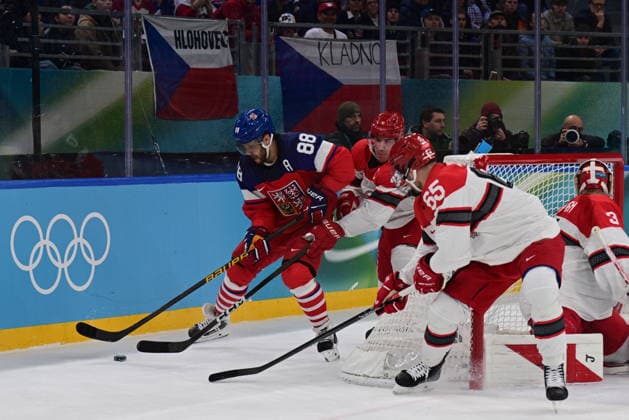 XXV Winter Olympic Games, Olympische Spiele, Olympia, OS in Milan, Italy, on February 17, 2026. Men s Ice hockey, Eishockey preliminary round playoffs, Czechia - Denmark. From left: David Pastrnak of the Czech Republic, Jesper Jensen of Denmark and Christian Wejse of Denmark. (CTKxPhoto MichalxKamaryt) CTKPhotoP2026021707096  CTKPhotoP2026021707096