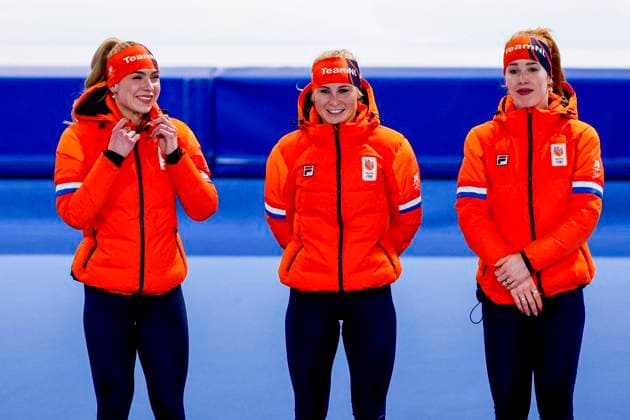 second team of the Netherlands, Joy Beune of the Netherlands and Marijke Groenewoud of the Netherlands and Antoinette Rijpma-De Jong of the Netherlands smiling during the medal ceremony after Women s Team Pursuit Finals, Milano Cortina 2026 Winter Olympics: Day 11, Speed skating, Eisschnelllauf - Milano Cortina 2026 Winter Olympics: Day 11, Milano Speed Skating Stadium, February 17, 2026, Milan, Italy.