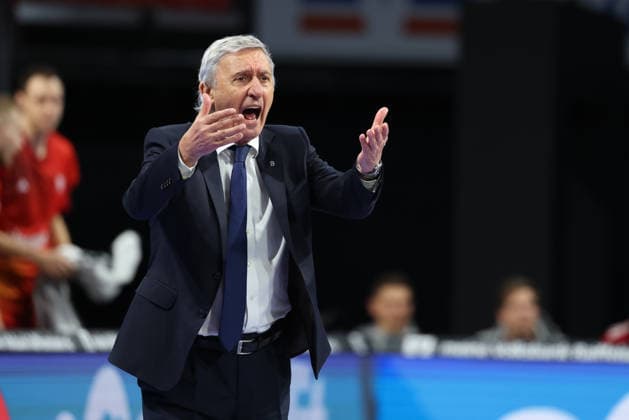 Svetislav Pesic (FC Bayern Basketball, Chef-Trainer) gestikuliert, GER, FC Bayern Basketball vs. Skyliners Frankfurt, Basketball, easycredit Basketball Bundesliga, 21. Spieltag, Saison 2025 2026, 17.02.2026, GER, FC Bayern Basketball vs. Skyliners Frankfurt, Basketball, easycredit Basketball Bundesliga, 21. Spieltag, Saison 2025 2026, 17.02.2026 Muenchen Copyright: xEibner-Pressefoto JennixMaulx EP_JML