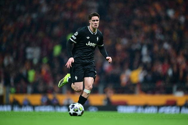 Galatasaray v Juventus - UEFA Champions League ISTANBUL, TURKIYE - FEBRUARY 17: Kenan Yildiz of Juventus competes during the UEFA Champions League round of 16 play-off first-leg match between Juventus and Galatasaray at RAMS Park stadium in Istanbul, Turkiye on February 17, 2026. Abdulhamid Hosbas Anadolu Istanbul Turkey. Editorial use only. Please get in touch for any other usage.  Copyright: x2026xAnadoluxAbdulhamidxHosbasx