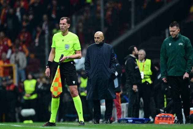 Galatasaray v Juventus - UEFA Champions League ISTANBUL, TURKIYE - FEBRUARY 17: Luciano Spalletti, head coach of Juventus follows the UEFA Champions League round of 16 play-off first-leg match between Juventus and Galatasaray at RAMS Park stadium in Istanbul, Turkiye on February 17, 2026. Abdulhamid Hosbas Anadolu Istanbul Turkey. Editorial use only. Please get in touch for any other usage.  Copyright: x2026xAnadoluxAbdulhamidxHosbasx
