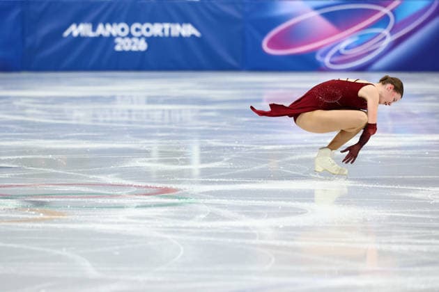 February 17, 2026, Milan, Lombardy, Italy: VIKTORIIA SAFONOVA of the Individual Neutral Athletes (AIN) skates her Women s Single Skating free program in the Figure skating, Eiskunstlauf at the Milano Cortina 2026 Winter Olympic Games, Olympische Spiele, Olympia, OS Milan Italy - ZUMAc179 20260217_oly_c179_129 Copyright: xMickaelxChavetx