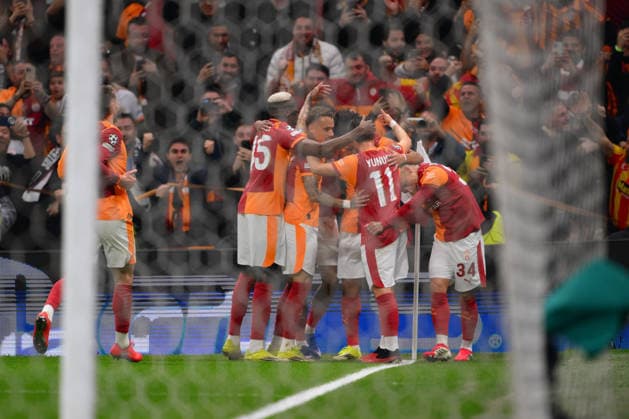 Galatasaray v Juventus - UEFA Champions League ISTANBUL, TURKIYE - FEBRUARY 17: Gabriel Sara (8) of Galatasaray celebrates with his teammates after scoring a goal during the UEFA Champions League round of 16 play-off first-leg match between Juventus and Galatasaray at RAMS Park stadium in Istanbul, Turkiye on February 17, 2026. Arif Hudaverdi Yaman Anadolu Istanbul Turkey. Editorial use only. Please get in touch for any other usage.  Copyright: x2026xAnadoluxArifxHudaverdixYamanx