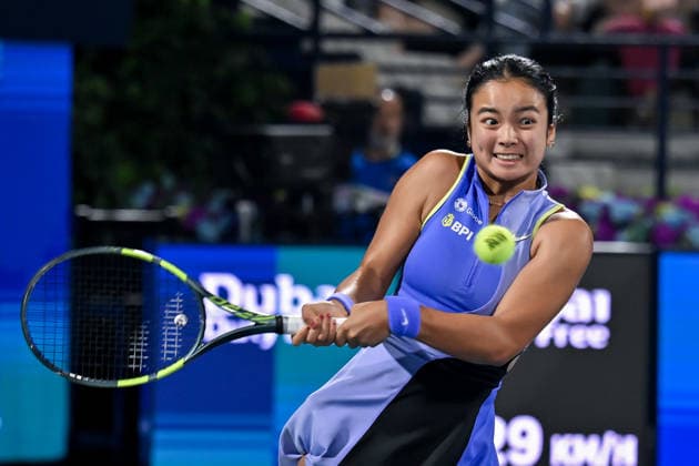 2026 Dubai Duty Free Tennis Championship DUBAI, UNITED ARAB EMIRATES - FEBRUARY 17: Alexandra Eala of Philippines in action against Jasmine Paolini (not seen) of Italy during the women s singles match of the Dubai Duty Free Tennis Championships at Abu Dhabi International Tennis Centre in Dubai, United Arab Emirates, on February 17, 2026. Waleed Zein Anadolu Dubai United Arab Emirates. Editorial use only. Please get in touch for any other usage.  Copyright: x2026xAnadoluxWaleedxZeinx