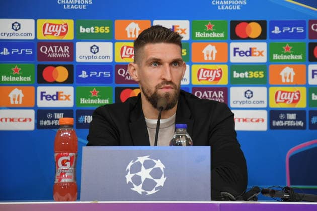 UEFA Champions League - Bayer 04 Leverkusen press conference, PK, Pressekonferenz - Kasper Hjulmand coach of Bayer 04 Leverkusen attend a press conference ahead of the UEFA Champions League Play-Offs 1st leg soccer match between Olympiacos FC and Bayer 04 Leverkusen in Piraeus, Greece, 17 February 2026. IMAGO ONE INCH PRODUCTIONS PIRAEUS GREECE Copyright: xONExINCHxPRODUCTIONSx 6857973