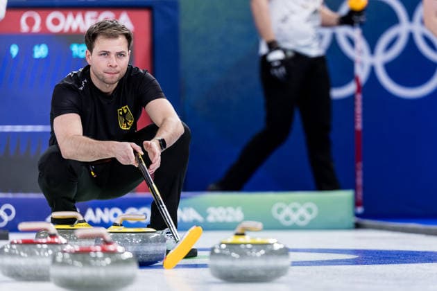 CORTINA, ITALY - FEBRUARY 17: Marc Muskatewitz (Germany) during the Curling Men Germany vs Switzerland - Round Robin Session 10 at the Milano Cortina 2026 Olympics at Cortina Curling Olympic Stadium on day 11 of the Milano Cortina 2026 Olympics on February 17, 2026 in Cortina, Italy. Editorial use only. Italy Copyright: xSteffiexWunderlx
