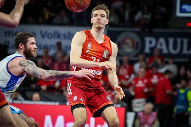 Justus Hollatz 21 (FC Bayern Muenchen Basketball) in Aktion, FC Bayern Muenchen Basketball vs. Skyliners Frankfurt, easycredit-BBL, BBL, Basketball, Maenner, Saison 2025 2025, Regulaere Saison, 21. Spieltag, 17.02.2026 Muenchen Bayern Deutschland
