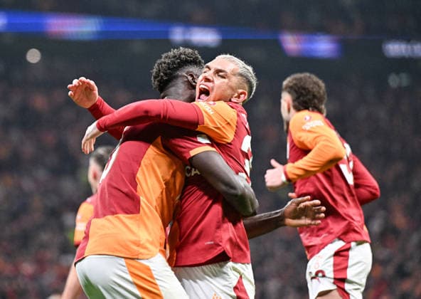 Galatasaray v Juventus - UEFA Champions League ISTANBUL, TURKIYE - FEBRUARY 17: Davinson Sanchez (6) of Galatasaray celebrates after scoring a goal during the UEFA Champions League last 16 playoff round first leg football match between Galatasaray and Juventus at RAMS Park in Istanbul, Turkiye on February 17, 2026. Elif Ozturk Anadolu Istanbul Turkey. Editorial use only. Please get in touch for any other usage.  Copyright: x2026xAnadoluxElifxOzturkx