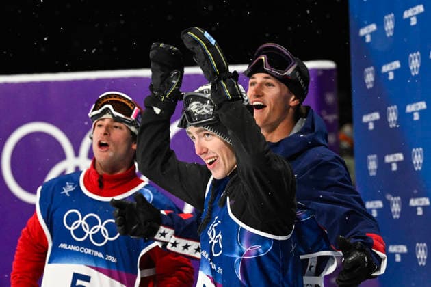 LIVIGNO, ITALIEN 20260217 Norges Tormod Frostad (mitten) vinner guld, Österrikes Matej Svancer 5 tar brons och USA:s Mac Forehand tar silver i herrarnas big air final, Snow Park i Livigno, Italien under vinter-OS. *** Bilden ingar i SPORTPAKET. För övriga BETALBILD *** LIVIGNO ITALIEN x10080x *** LIVIGNO, ITALY 20260217 Norways Tormod Frostad wins gold, Austrias Matej Svancer 5 takes bronze and USAs Mac Forehand takes silver in the mens big air final, Snow Park in Livigno, Italy during the Winter Olympics The picture is in the SPORT PACKAGE For others PAY PICTURE LIVIGNO ITALY x10080x  Copyright: xFredrikxSandberg TTx OS 2026 BIG AIR FINAL
