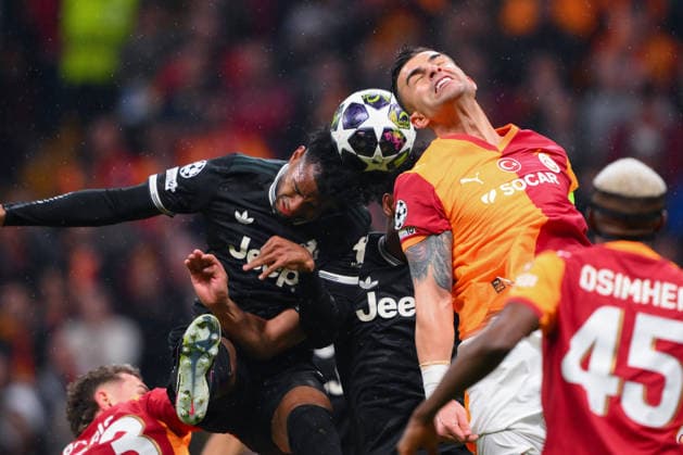 Galatasaray v Juventus - UEFA Champions League ISTANBUL, TURKIYE - FEBRUARY 17: Abdulkerim Bardakci of Galatasaray in action against Khephren Thuram Ulien of Juventus during UEFA Champions League last 16 playoff round first leg football match between Galatasaray and Juventus at RAMS Park in Istanbul, Turkiye on February 17, 2026. Arif Hudaverdi Yaman Anadolu Istanbul Turkey. Editorial use only. Please get in touch for any other usage.  Copyright: x2026xAnadoluxArifxHudaverdixYamanx