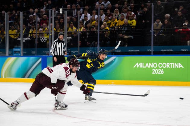 260217 Rihards Bukarts of Latvia and Gustav Forsling of Sweden in the men s Ice hockey, Eishockey qualification playoffs game between Sweden and Latvia during day 11 of the 2026 Winter Olympics on February 17, 2026 in Milan. Photo: Emma Wallskog BILDBYRAN kod EW CS0885 ishockey ice hockey Olympic Games, Olympische Spiele, Olympia, OS olympics winter olympics os ol olympiska spel vinter-os olympiske leker milano cortina 2026 milan cortina 2026 milano cortina 2026 olympic games milano cortina 2026 winter olympic games milano cortina-os milano cortina-ol vinter-ol 11 bbeng sverige sweden latvia lettland *** 260217 Rihards Bukarts of Latvia and Gustav Forsling of Sweden in the men s ice hockey qualification playoffs game between Sweden and Latvia during day 11 of the 2026 Winter Olympics on February 17, 2026 in Milan Photo Emma Wallskog BILDBYRAN kod EW CS0885 ishockey ice hockey olympic games olympics winter olympics os ol olympiska spel vinter os olympiske leker milano cortina 2026 milan cortina 2026 milano cortina 2026 olympic games milano cortina 2026 winter olympic games milano cortina os milano cortina ol vinter ol 11 bbeng sverige sweden latvia lettland  Copyright: EMMAxWALLSKOG BB260217EW009