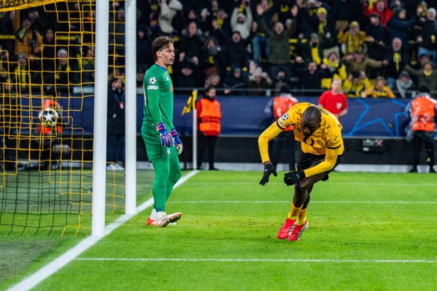 17.02.2026, Borussia Dortmund vs. Atalanta Bergamo, UEFA Champions League, Playoffs Tor zum 1:0 durch Serhou Guirassy (Borussia Dortmund, 9) Regulations prohibit any use of photographs as image sequences and or quasi video Copyright: xBahhoxKarax