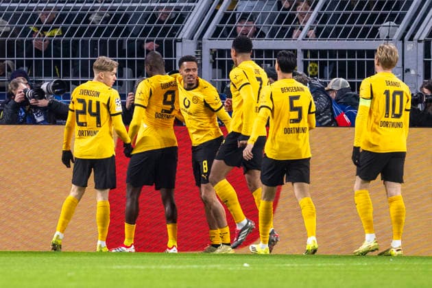 17.02.2026, Borussia Dortmund vs. Atalanta Bergamo, UEFA Champions League, Playoffs: Serhou Guirassy (Borussia Dortmund) jubelt nach seinem Tor zum 1:0. Regulations prohibit any use of photographs as image sequences and or quasi video Copyright: xDavidxInderliedx