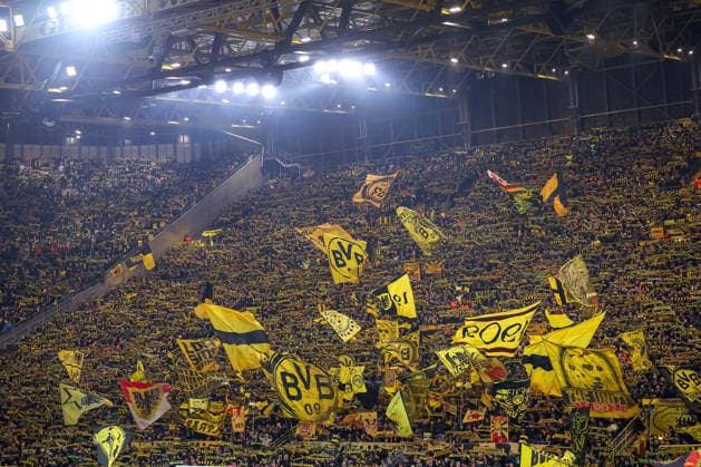17.02.2026, Fußball, UEFA Champions League, Borussia Dortmund - Atalanta Bergamo, BVB Stadion, Play-Offs Hinspiel, Saison 2025 2026: Die Gelbe Wand Fans Zuschauer Besucher Fans Fußballfans Schalparade Regulations prohibit any use of photographs as image sequences and or quasi-video. Nordrhein-Westfalen Deutschland