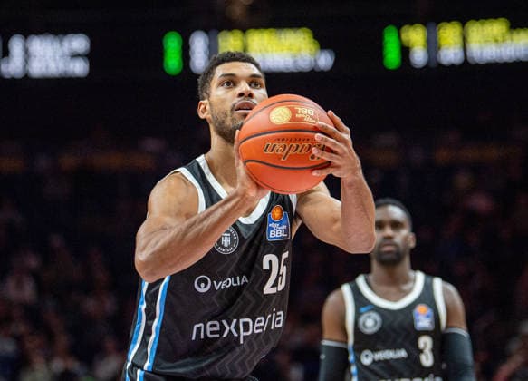 Basketball, Herren, Saison 2025 2026, easyCredit BBL (21. Spieltag), Alba Berlin - Hamburg Towers, Kenneth Ogbe (Hamburg), 17.02.2026, Copyright: xSebastianxRäppold MatthiasxKochx