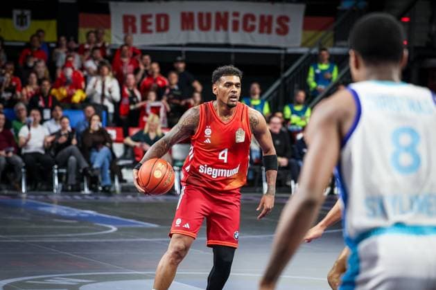 Xavier Rathan-Mayes 4 (FC Bayern Muenchen Basketball) in Aktion, FC Bayern Muenchen Basketball vs. Skyliners Frankfurt, easycredit-BBL, BBL, Basketball, Maenner, Saison 2025 2025, Regulaere Saison, 21. Spieltag, 17.02.2026 Muenchen Bayern Deutschland