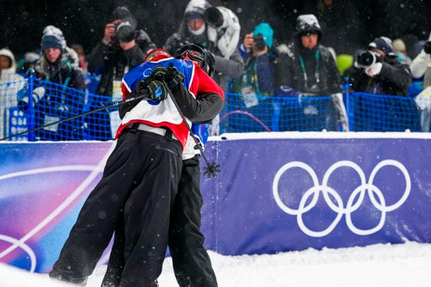 Winter Olympics in Milan Cortina 2026 Livigno, Italy 20260217. Gold medalist Tormod Frostad is congratulated by Ulrik Samnoy after the men s freeski Big Air in Livigno during the Winter Olympics in Milano Cortina 2026. Photo: Cornelius Poppe NTB Livigno Italy EDITORIAL USE ONLY. RESTRICTED USE FOR BETTING COMPANIES Ref:_SPOj4kcmPAYFOk.jpg *** Winter Olympics in Milan Cortina 2026 Livigno, Italy 20260217 Gold medalist Tormod Frostad is congratulated by Ulrik Samnoy after the men s freeski Big Air in Livigno during the Winter Olympics in Milano Cortina 2026 Photo Cornelius Poppe NTB Livigno Italy EDITORIAL USE ONLY RESTRICTED USE FOR BETTING COMPANIES  Copyright: xCorneliusxPoppex xNTBx