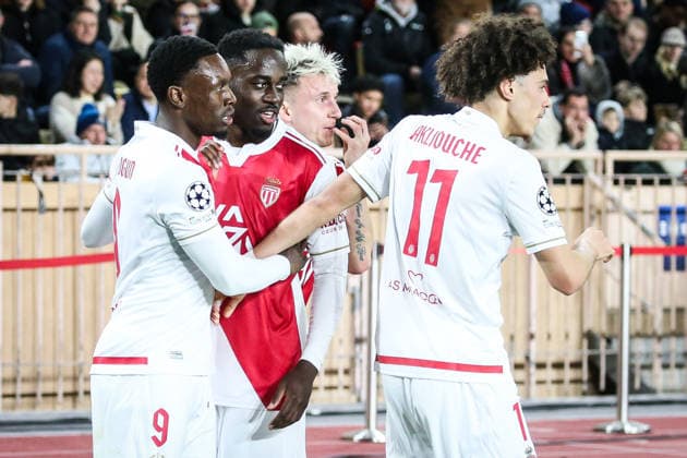 February 17, 2026, Monaco, France, Monaco: Folarin BALOGUN of Monaco celebrate his goal with teammates during the UEFA Champions League match between AS Monaco and Paris Saint-Germain at Louis II Stadium on February 17, 2026 in Monaco, Monaco. Monaco Monaco - ZUMAm308 20260217_zsp_m308_005 Copyright: xMatthieuxMirvillex