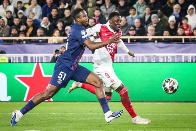 February 17, 2026, Monaco, France, Monaco: Willian PACHO of PSG and Folarin BALOGUN of Monaco during the UEFA Champions League match between AS Monaco and Paris Saint-Germain at Louis II Stadium on February 17, 2026 in Monaco, Monaco. AS Monaco V Paris Saint-Germain - UEFA Champions League  - ZUMAm308 20260217_zsp_m308_008 Copyright: xMatthieuxMirvillex
