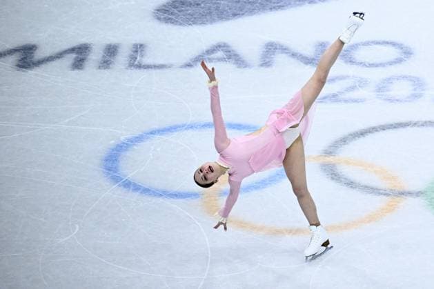 Belgian figure skater Nina Pinzarrone pictured in action during the short program of the Women s Figure skating, Eiskunstlauf competition at the Milano Cortina 2026 Olympic Winter games, Winterspiele,Spiele, Summer games on Tuesday 17 February 2026 in Milan, Italy. The XXV Winter Olympics take place from 6 to 22 February 2026 in Italy. JASPERxJACOBS  x164033723x