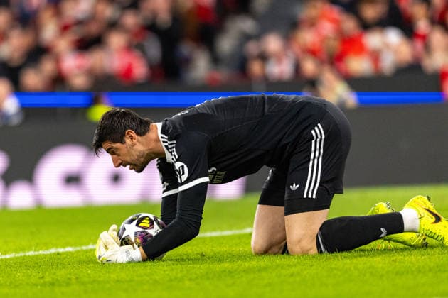 Thibaut Courtois seen during Champions League play off game between SL Benfica and Real Madrid CF (Maciej Rogowski Ball Raw Images) Lisbon Estadio da Luz Portugal Copyright: xMaciejxRogowskix ROG_BENvsRMA-114